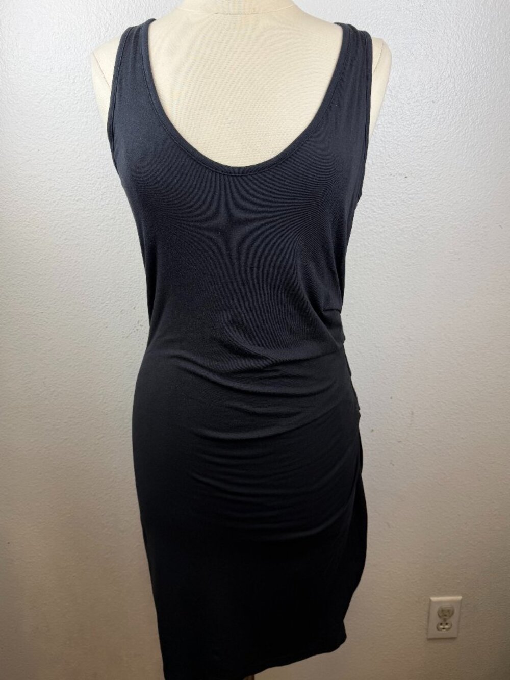 ATHLETA Della Ruched Side Stretch Jersey Dress in Black Size M